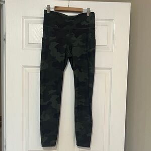 Old navy Dark Green Camo  Leggings